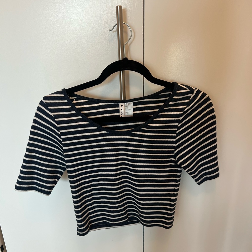 H&M cropped tight top